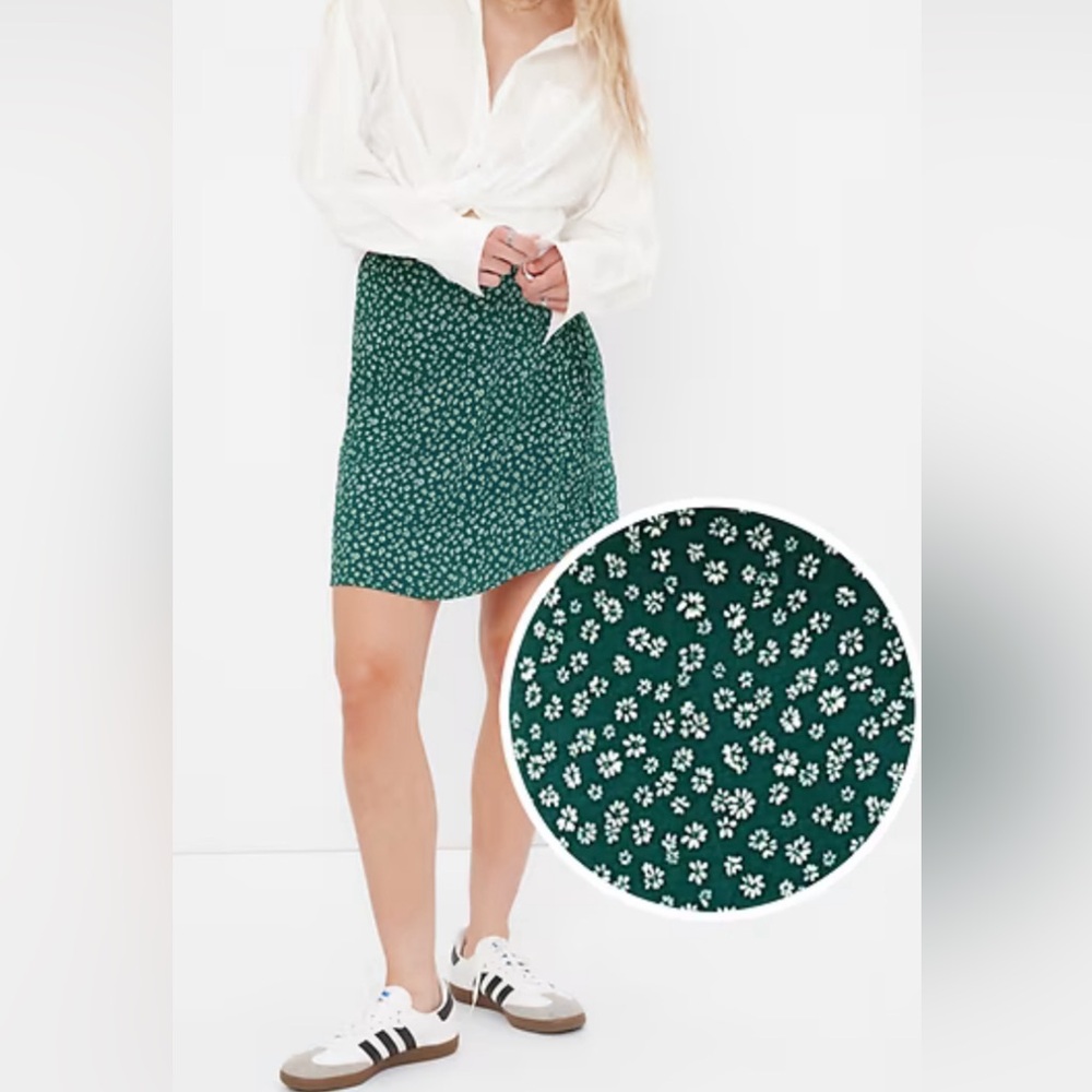 NWT gap ditsy floral mini wrap skirt green floral